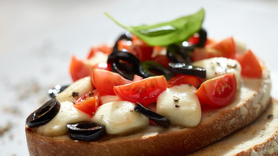 Bruschetta s mozzarellou