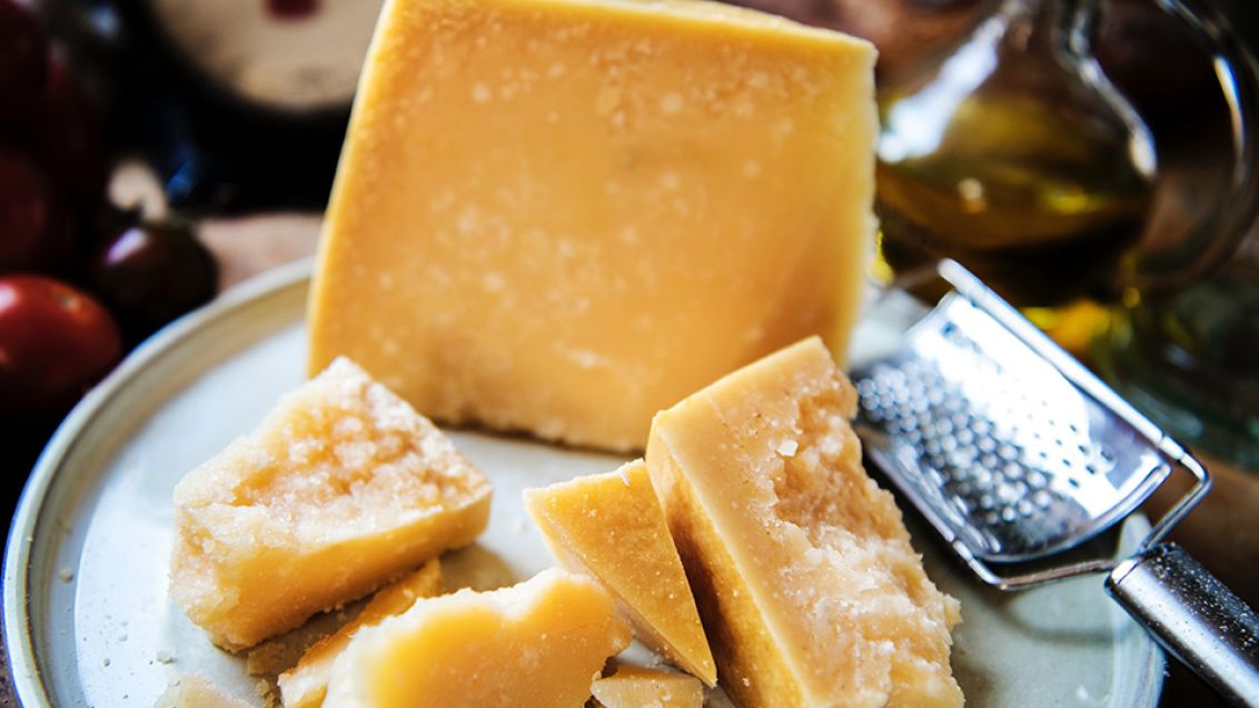 RACLETTE – sýrová pochoutka ze Švýcarska