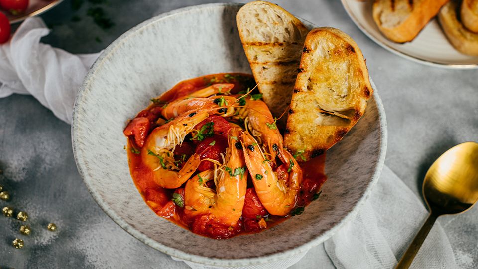 Krevety na česneku a zelenině na italský způsob