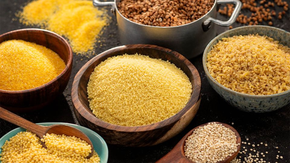 Zdravé přílohy: bulgur, quinoa, kuskus, pohanka, jáhly a polenta