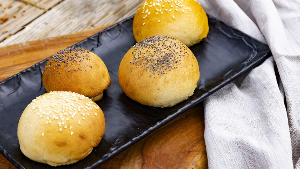 Domácí veganské bulky na burgery