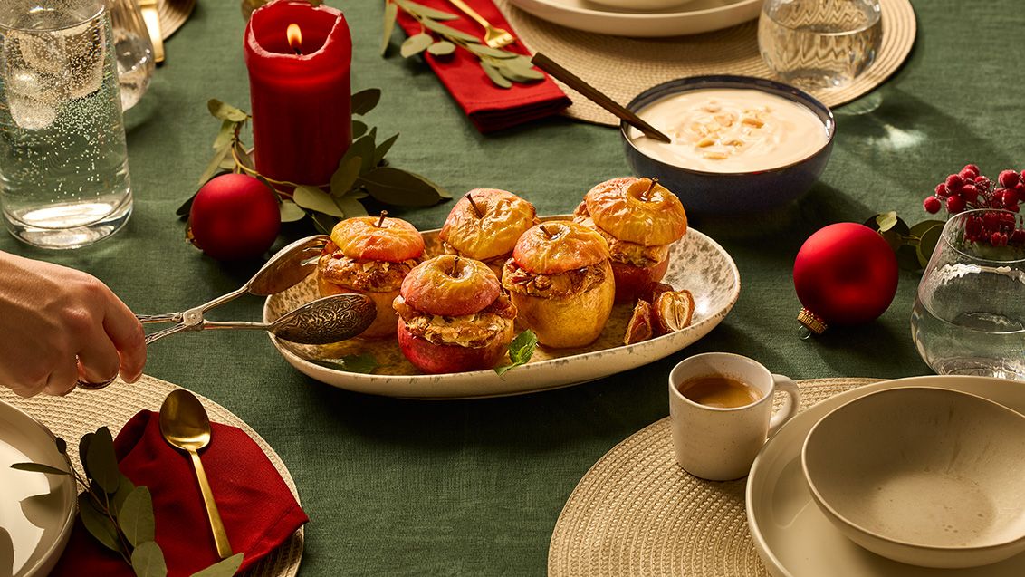 Pečená jablka s marcipánovou náplní