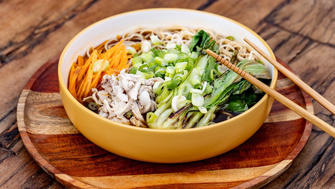 Čínská nudlová polévka