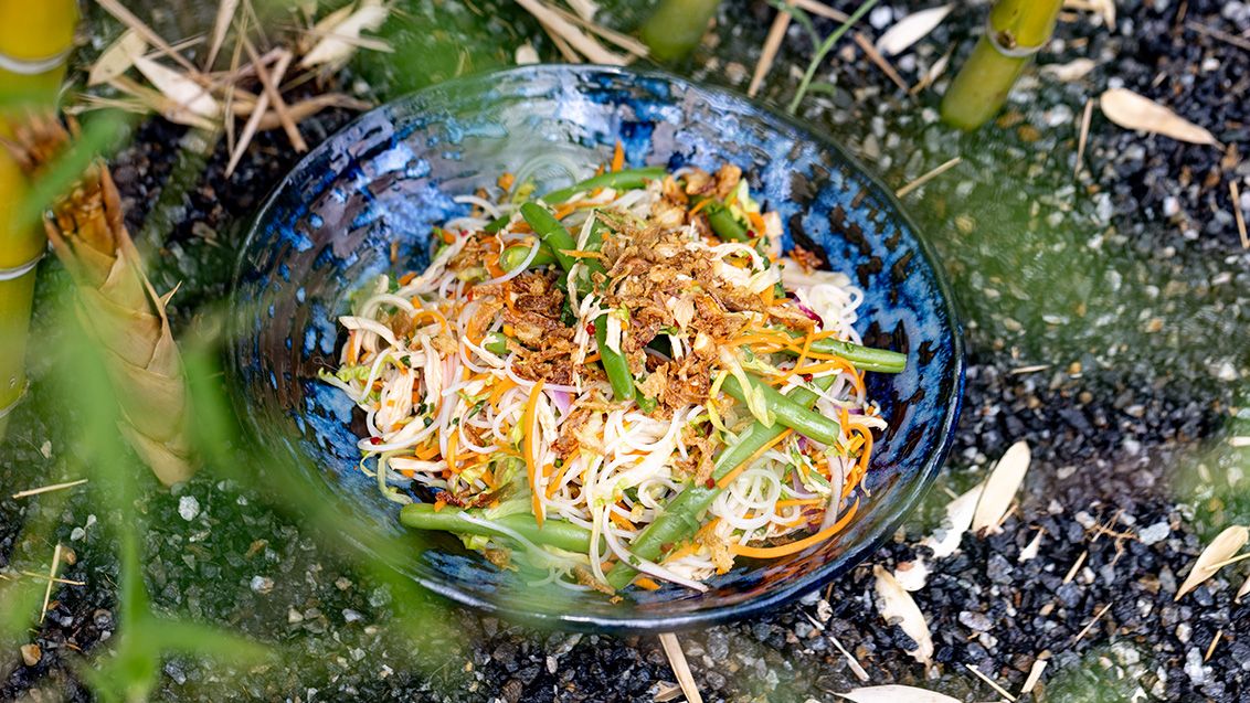 Salát z rýžových nudlí