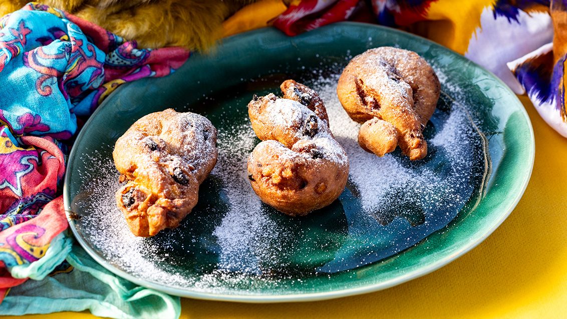 Smažené masopustní pletýnky