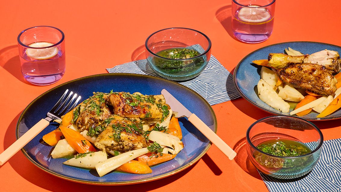 Kuřecí čtvrtky s tymiánem a zelenou salsou