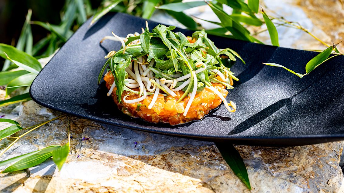 Lososový tatarák po asijsku