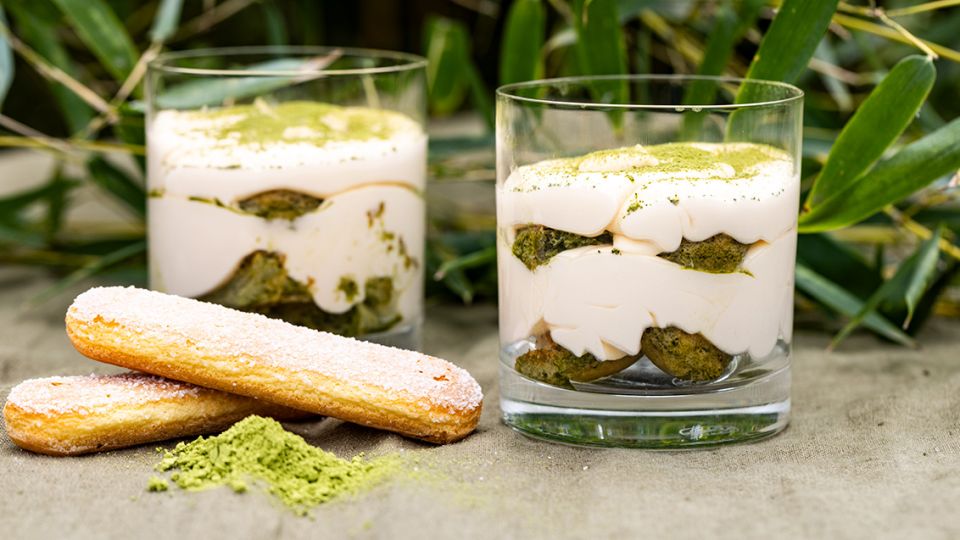 /productFiles/8638/960x540-1-KW21C-26-beautyshot-Matcha-tiramisu-1132x637.jpeg